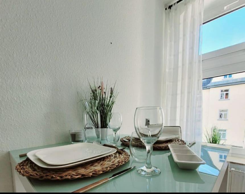 Gemuetliches Helles Appartement Dresden Bagian luar foto