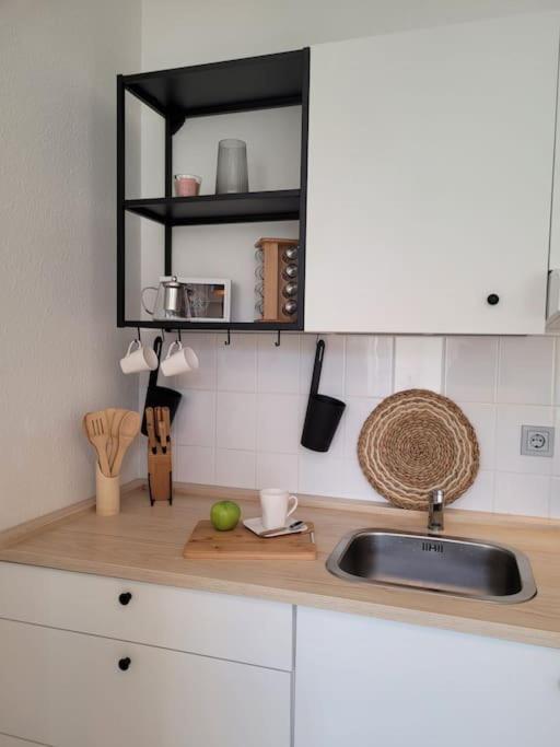 Gemuetliches Helles Appartement Dresden Bagian luar foto