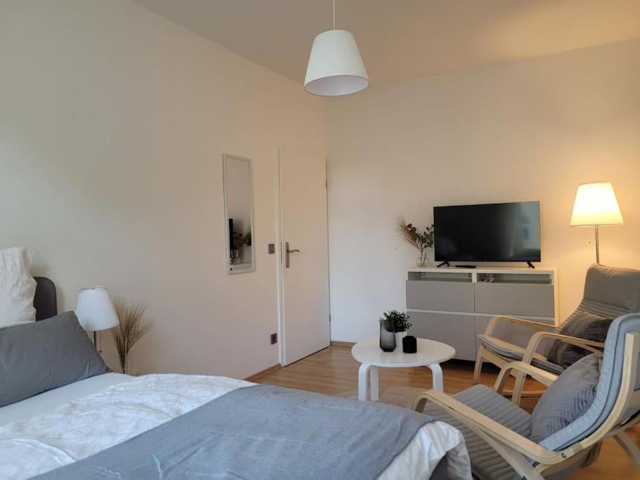 Gemuetliches Helles Appartement Dresden Bagian luar foto